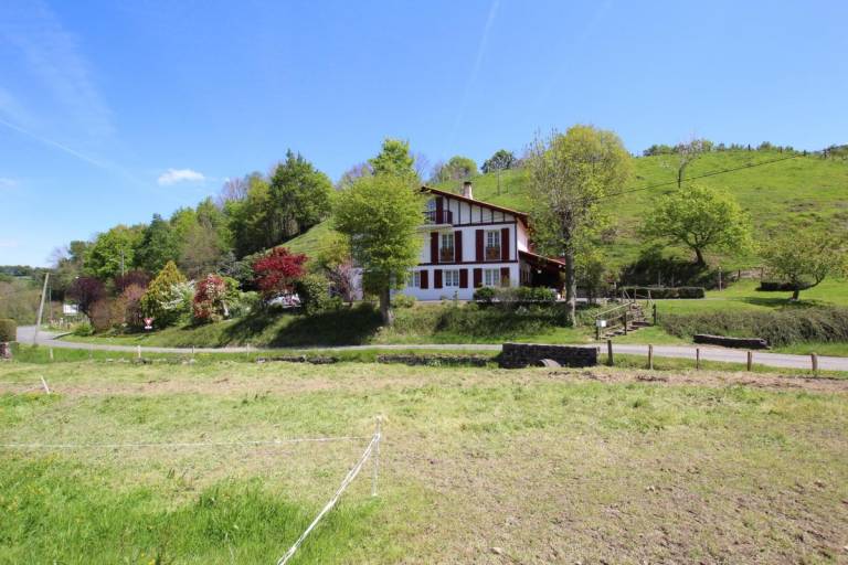 Gîte  Uhart-Cize