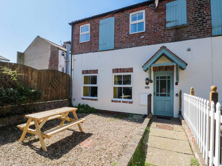 Cottage with garden | Beach view in Bridlington