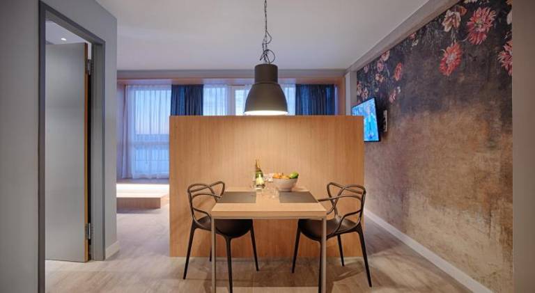 Spacious serviced apartment with patio | Suitable for remote work | Dogs allowed — photo 5