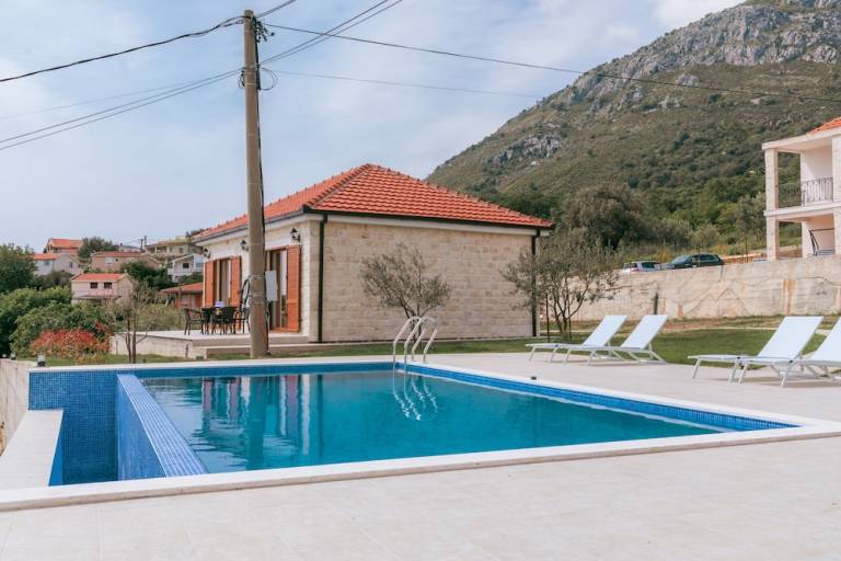 Villa Bar