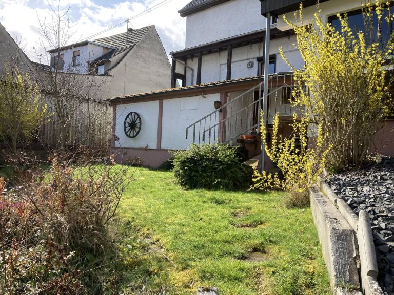 Pleasant house with patio & yard | Pet-friendly — photo 4