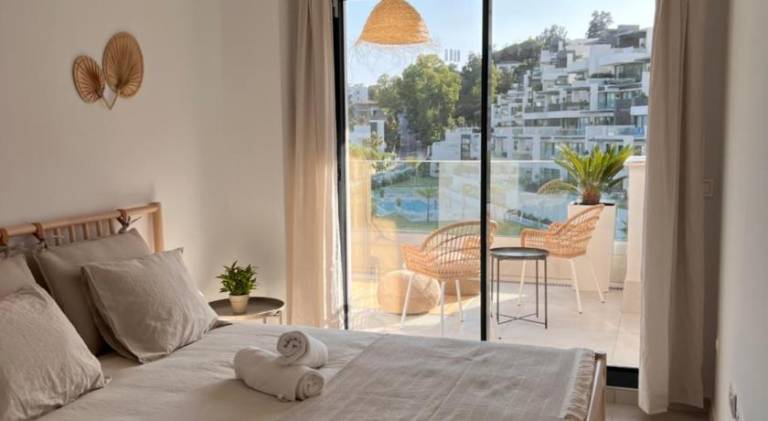 Ample rental apartment with pool & terrace | Pets allowed — photo 2