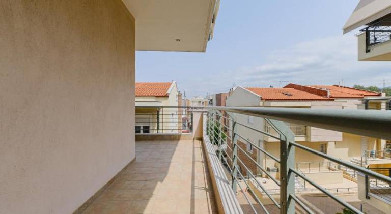 Rental apartment with patio — photo 5