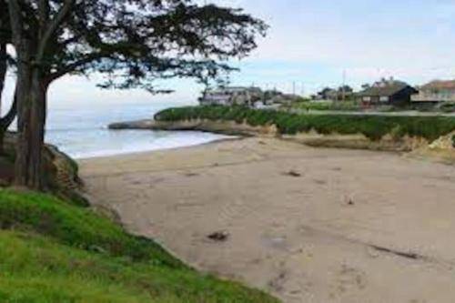 House  Capitola