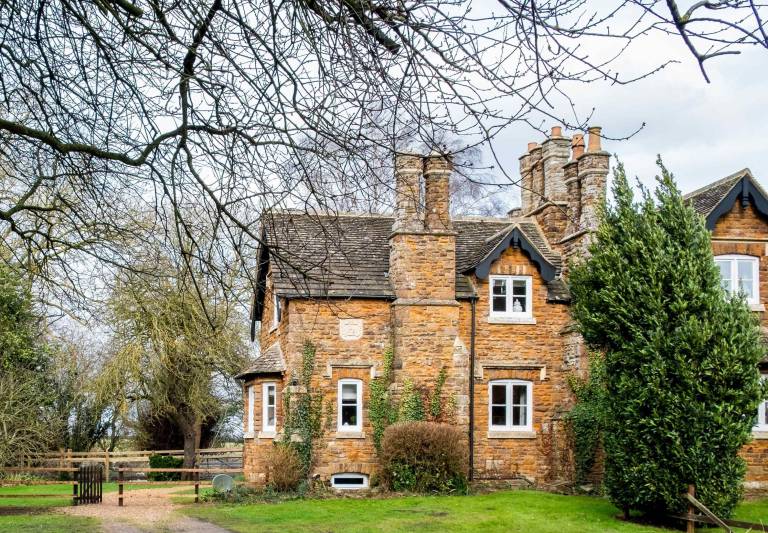 House  Corby