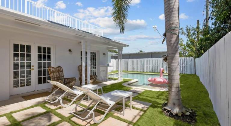Vacation home with pool | Perfect for remote work — photo 4