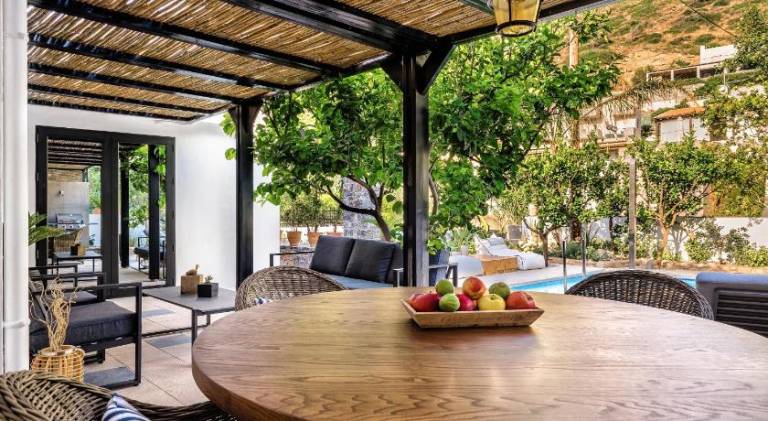 HALO Ligaria Suite 100m next to the beach with private pool — photo 3