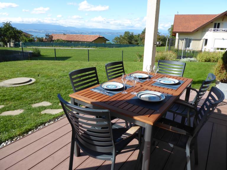 Apartment with yard, terrace & grill | Mountain view — photo 5