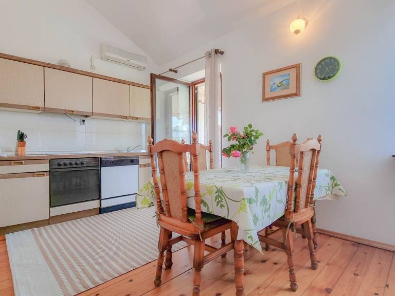Rental apartment with BBQ | Next to the beach | Pets are welcome — photo 3