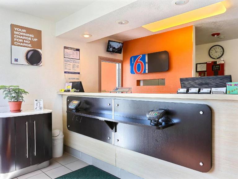 Econo Lodge — photo 4
