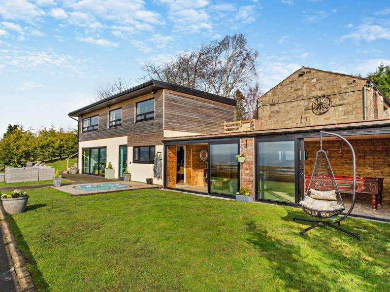 3 Bed in Keighley oc 94182