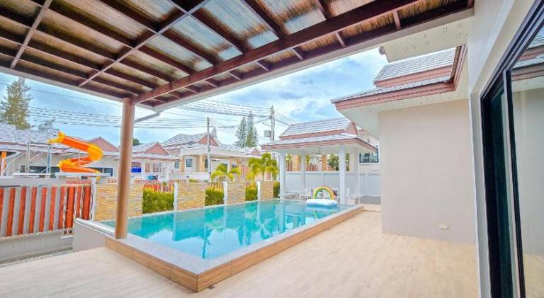 Charming villa with pool & hot tub | Dogs allowed — photo 3