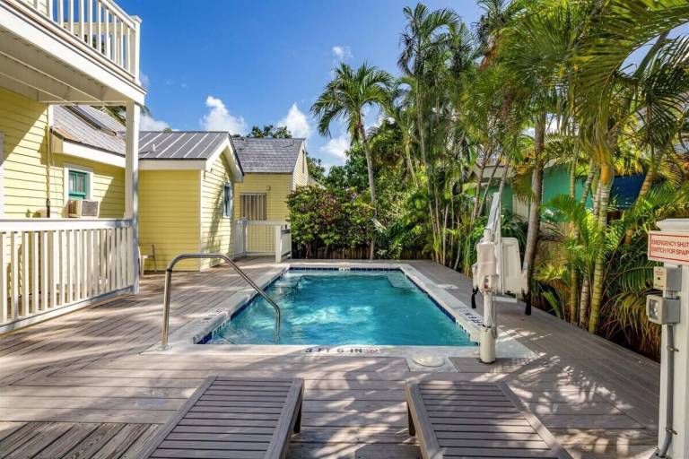 Pleasant holiday apartment with pool | Next to Southernmost Point | Beach nearby | Dogs allowed — photo 5