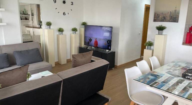 Apartment with pool | Perfect for remote work — photo 3