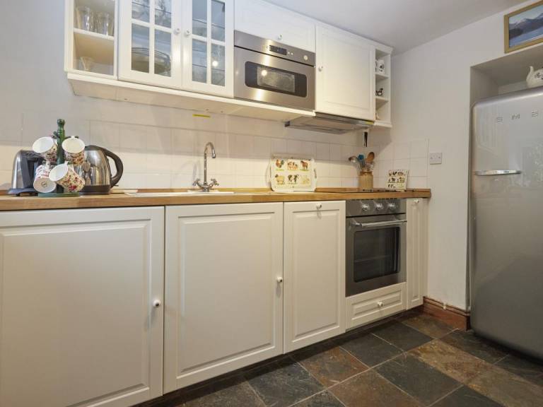 Fully equipped lovely cottage with garden | Dogs allowed — photo 4