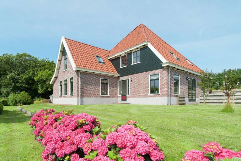 Huis Sint Maartenszee