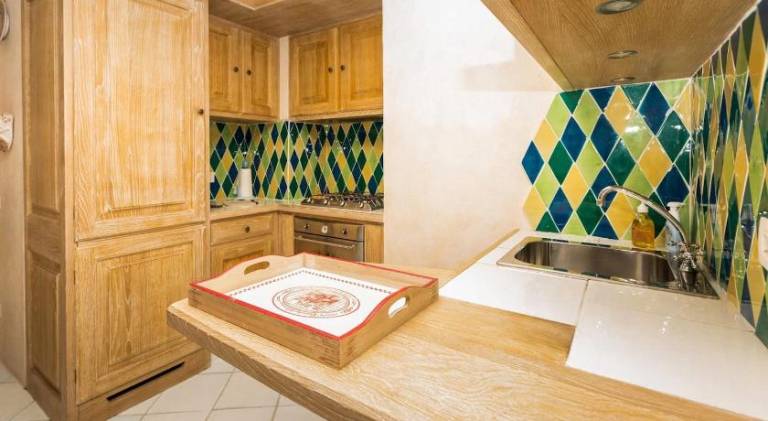 House with 2 rooms for 5 persons — photo 4