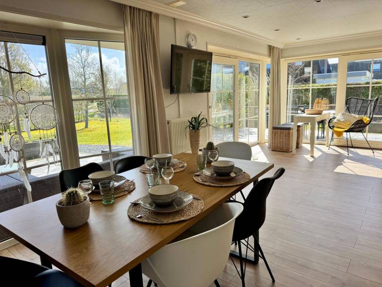 Chalet Huis Zeemeeuw in Breskens nah am Strand mit Klimaanlage und Zaun — photo 5