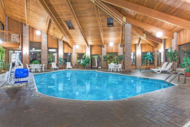 Motel  Riverview