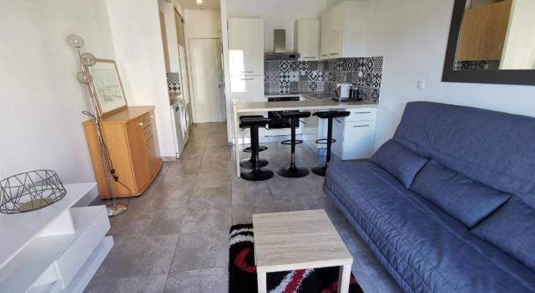 Holiday apartment with pool in Fréjus