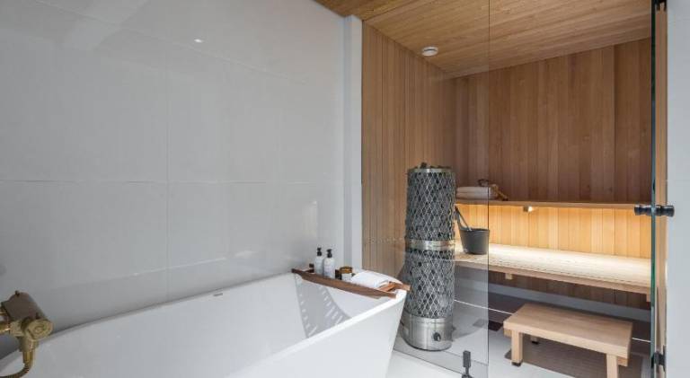 Pleasant rental apartment with yard, sauna & barbeque | Near Rock Church | Perfect for remote work | Pet-friendly — photo 5