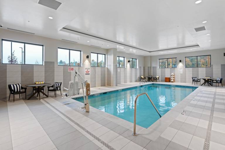 Hotel Indigo Everett - Waterfront Place By IHG — photo 4