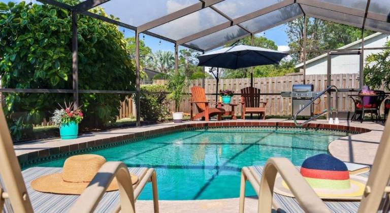 Vacation home with pool in Sarasota, FL