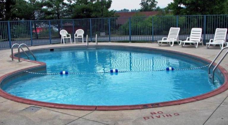 Rodeway Inn Altoona Orchard Plaza — photo 2