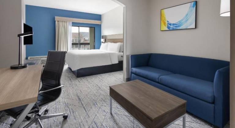 Holiday Inn Express And Suites Leesburg Historic District By IHG — photo 2