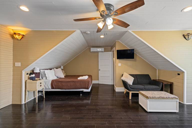 Sells House — photo 4