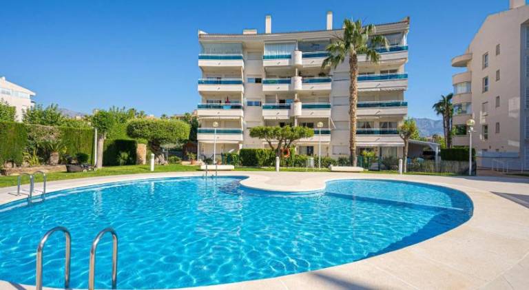 Apartment with pool in L'Alfas del Pi