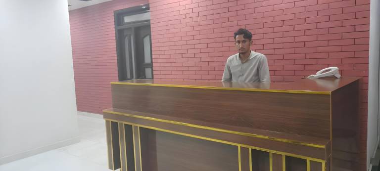 Hotel Prime Rose in Lahore