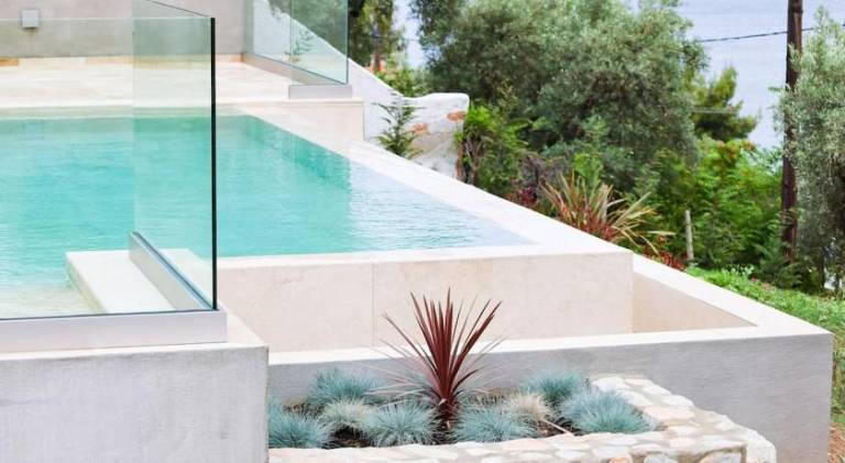 Wonderful villa with jacuzzi & pool | Beach nearby | Pet-friendly in Skiathos