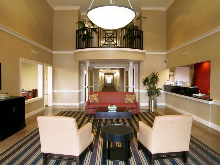 Extended Stay America Suites - Tampa - Airport - N. Westshore Blvd. — photo 2