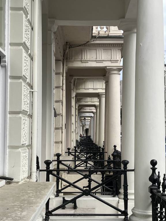 Newly refurbished - Awesome 3 bedroom Notting Hill very central with a balcony — photo 5