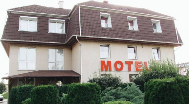 Panama Motel in Szekesfehervar