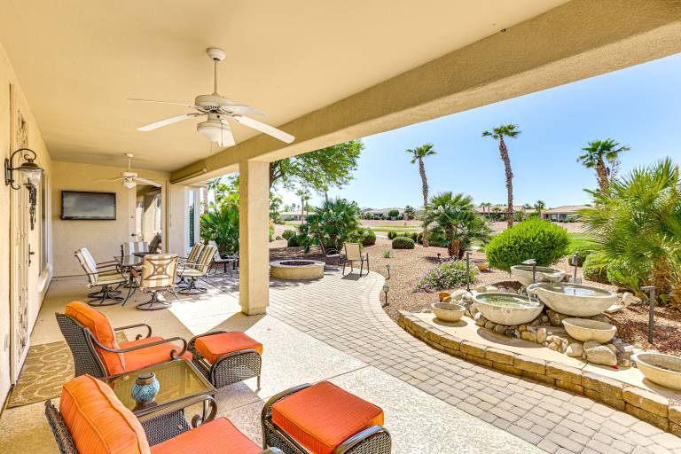 On Site Golf & Pool Access Sun City West Getaway