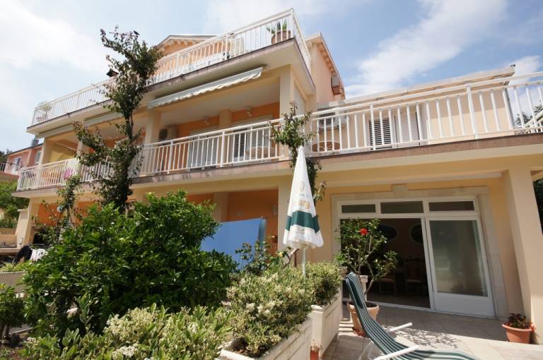 Fully equipped apartment with garden, patio & grill | Beach nearby | Dogs allowed — photo 2