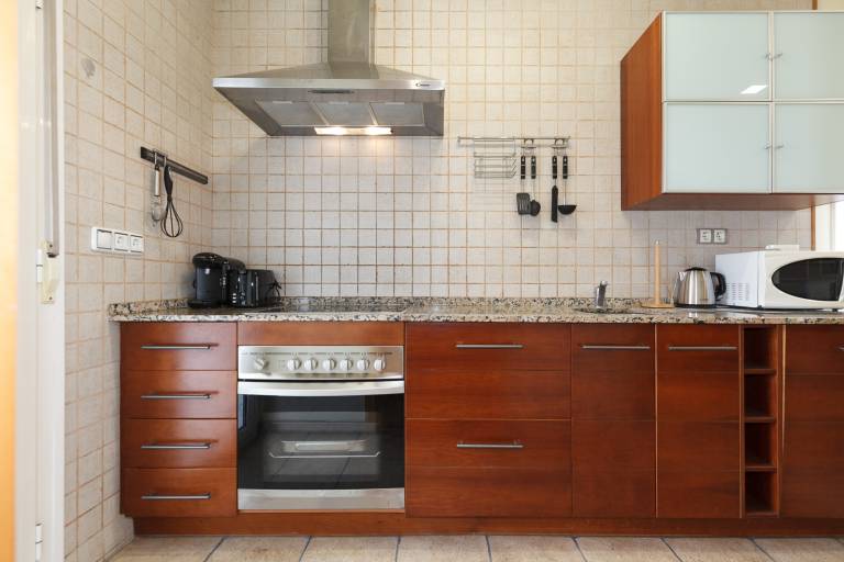 Fully equipped lovely rental apartment with yard & terrace | Next to the beach | Pets are welcome — photo 5