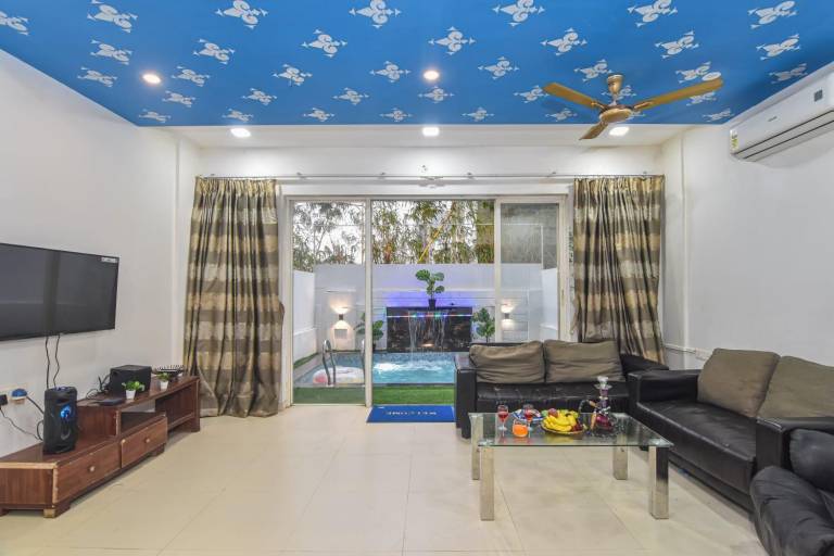 Blue Line villa Lonavala — photo 2