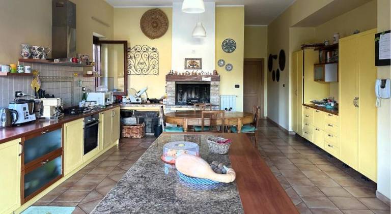 Beautiful house with patio & yard | Pets are welcome — photo 3