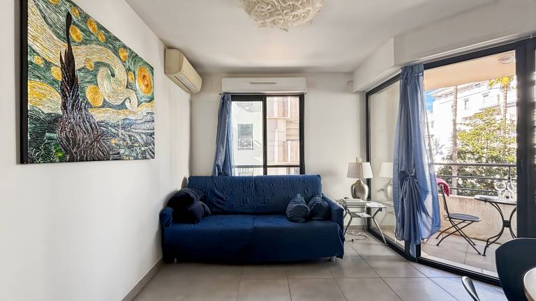 Modern 2 Bd Next To Rue D'antibes — photo 4