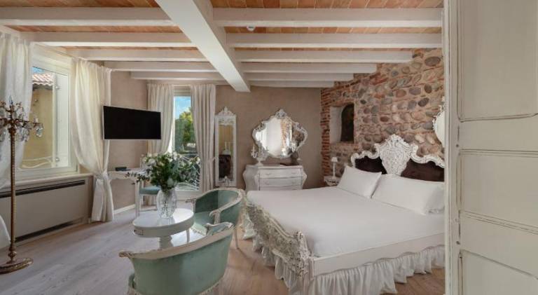 Regia Rosetta - Royal Rooms Borghetto — photo 2