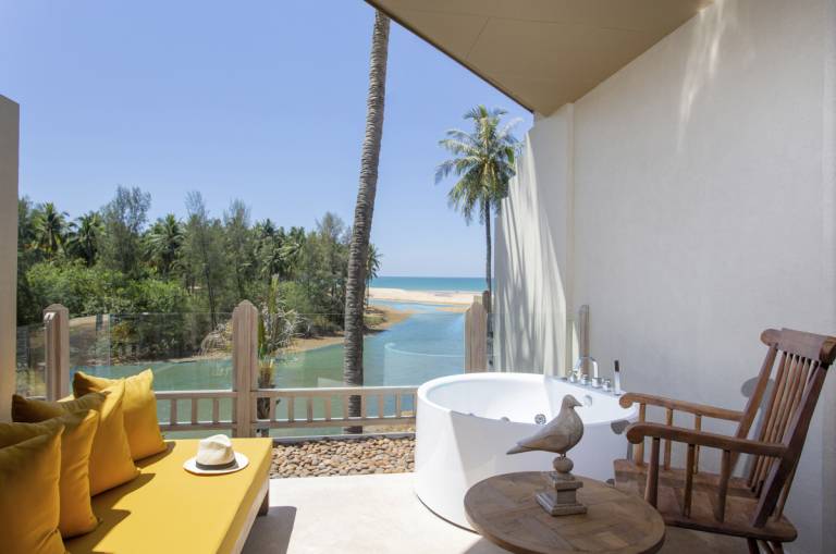 Takua Suite