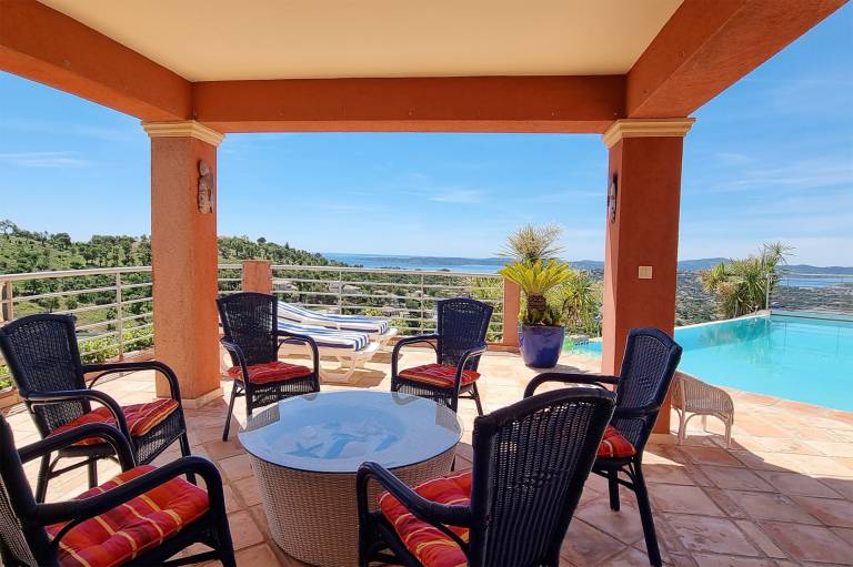 Villa with patio, private pool & grill | Pet-friendly — photo 5