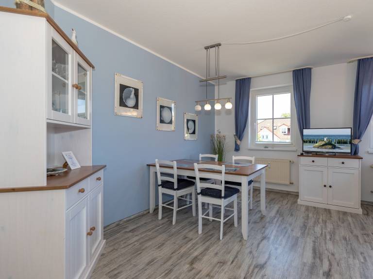 Apartment with 1 room for 4 persons — photo 2