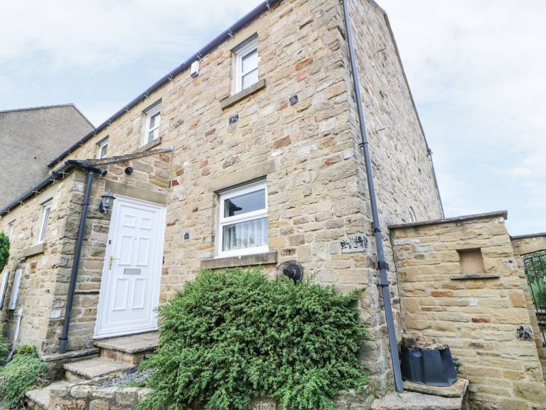 House  Middleham