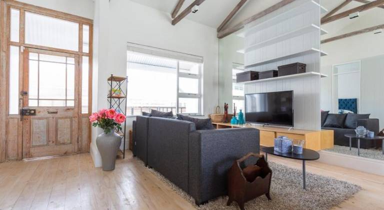 Nice house | Next to Sea Point | Pets allowed — photo 2