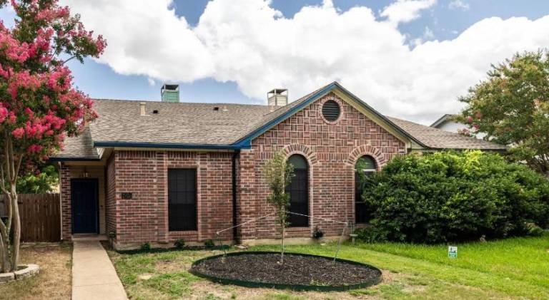House with 3 rooms for 7 persons in Bedford, TX