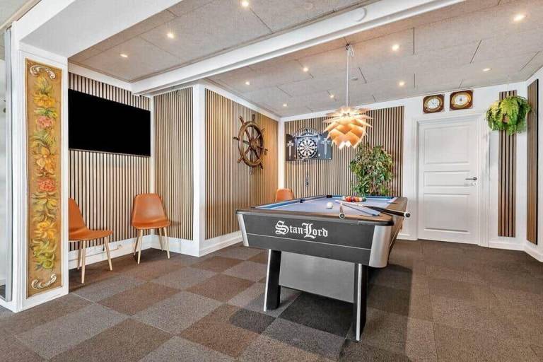 Vacation home with sauna, barbeque & patio | Sea view — photo 5